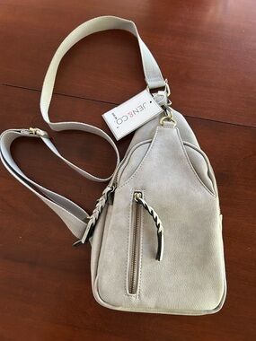 Jen & Co gray sling bag NWT